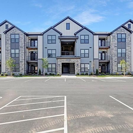 Stylish New Condo In Concord Exteriér fotografie