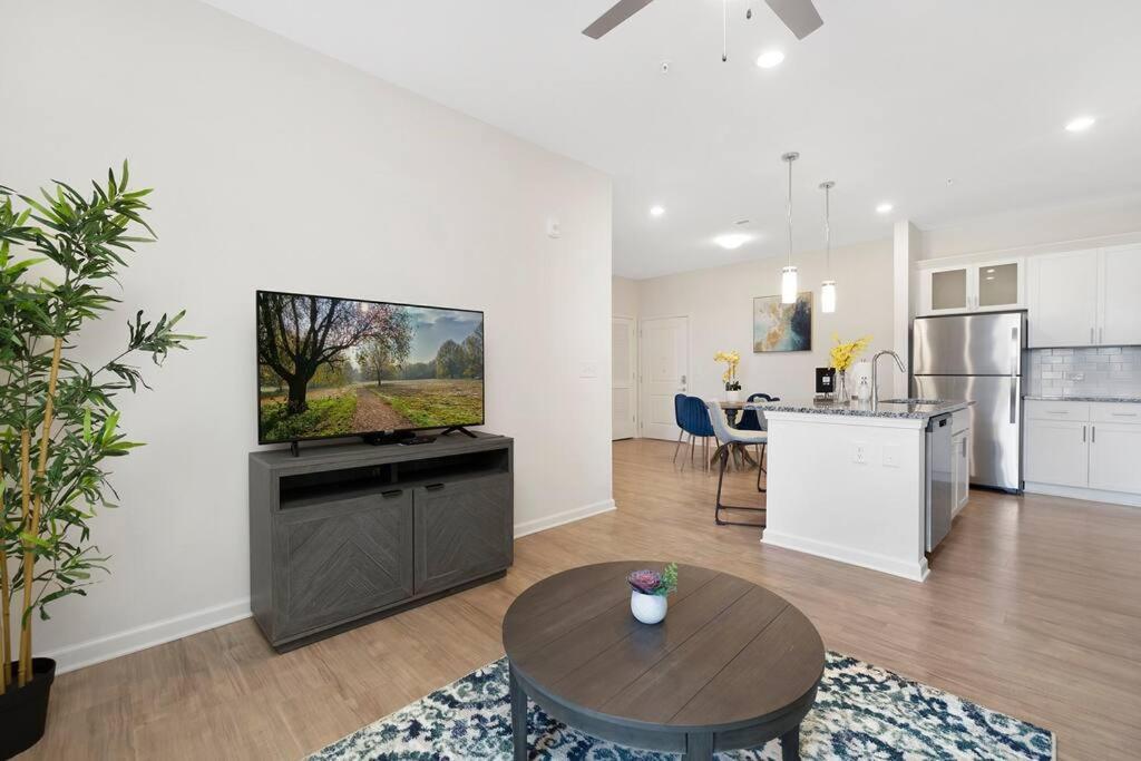 Stylish New Condo In Concord Exteriér fotografie